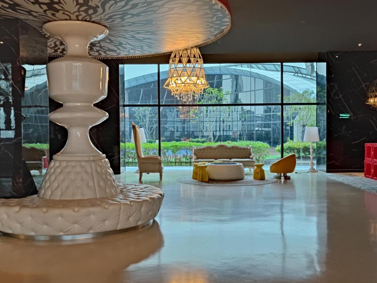 Arte Mont Kiara Host By Host Corner Suites Kuala Lumpur Buitenkant foto